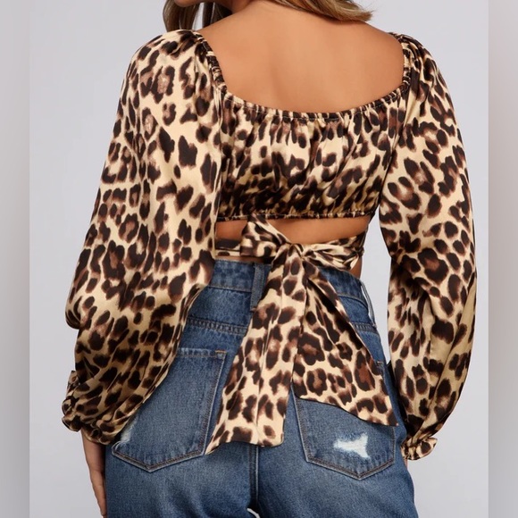 Windsor Feline Fierce Leopard Print Crop Top - Picture 4 of 5